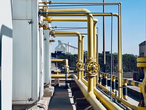 Saudi Oil Pipeline Closure: Iraq Under Pressure