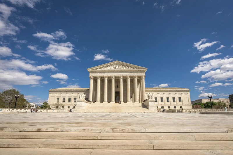Supreme Court Blocks Mail Ballot Restrictions for Midterms